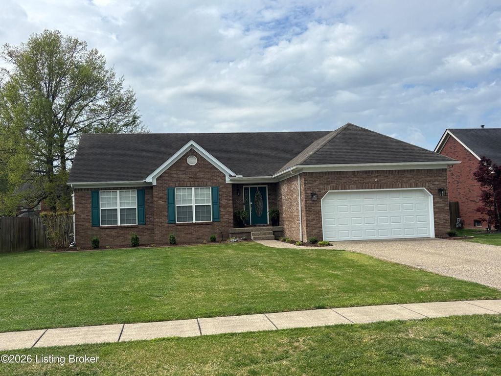 Photo of 389 Spring House Ln, Louisville, KY 40229 (MLS # 1714186)