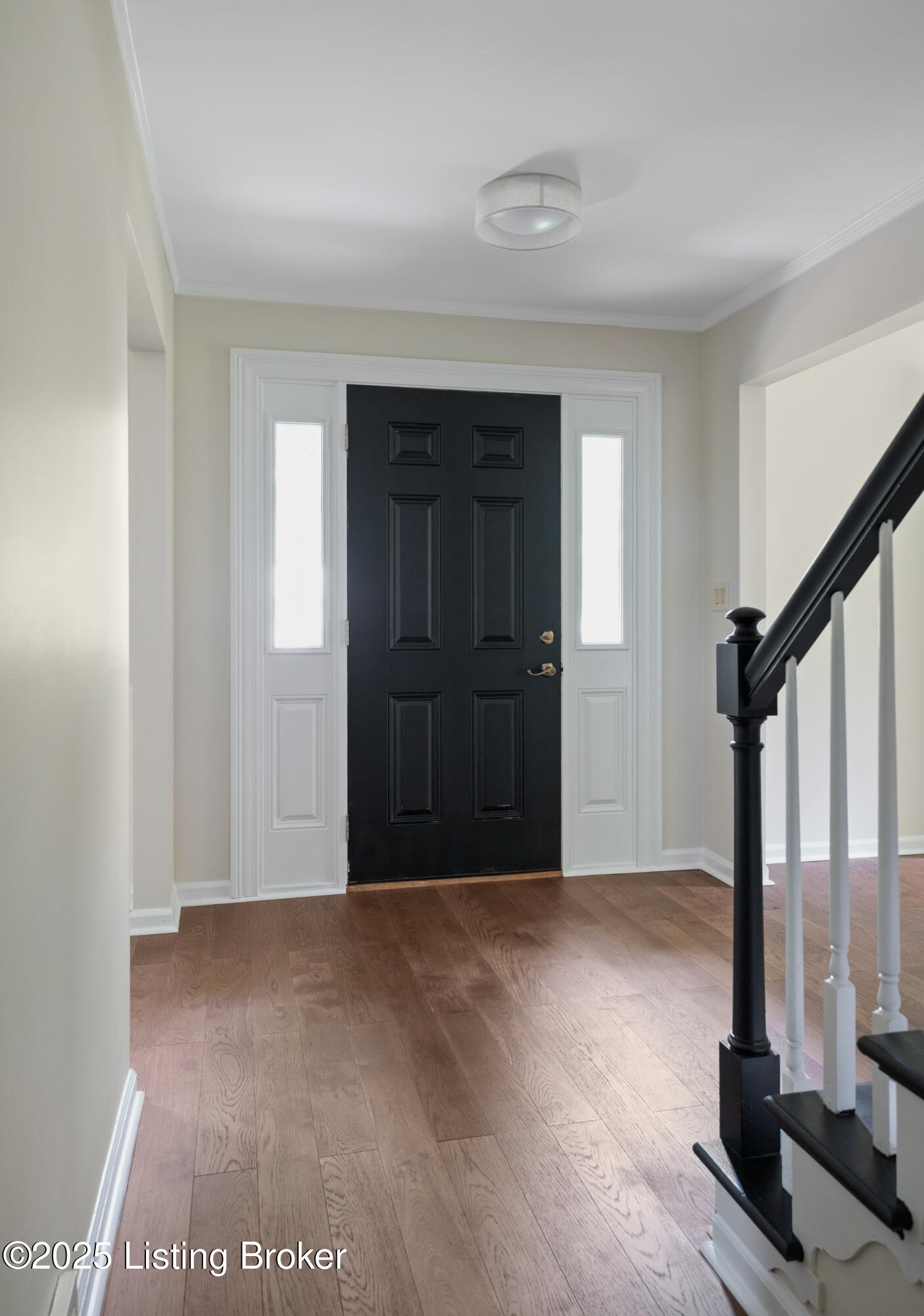 9847 Longwood Cir, Louisville, Pennsylvania image 8