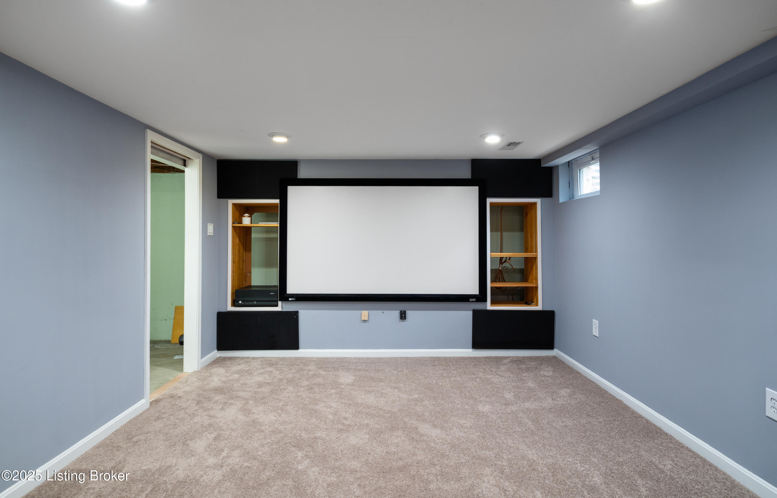 9847 Longwood Cir, Louisville, Pennsylvania image 35