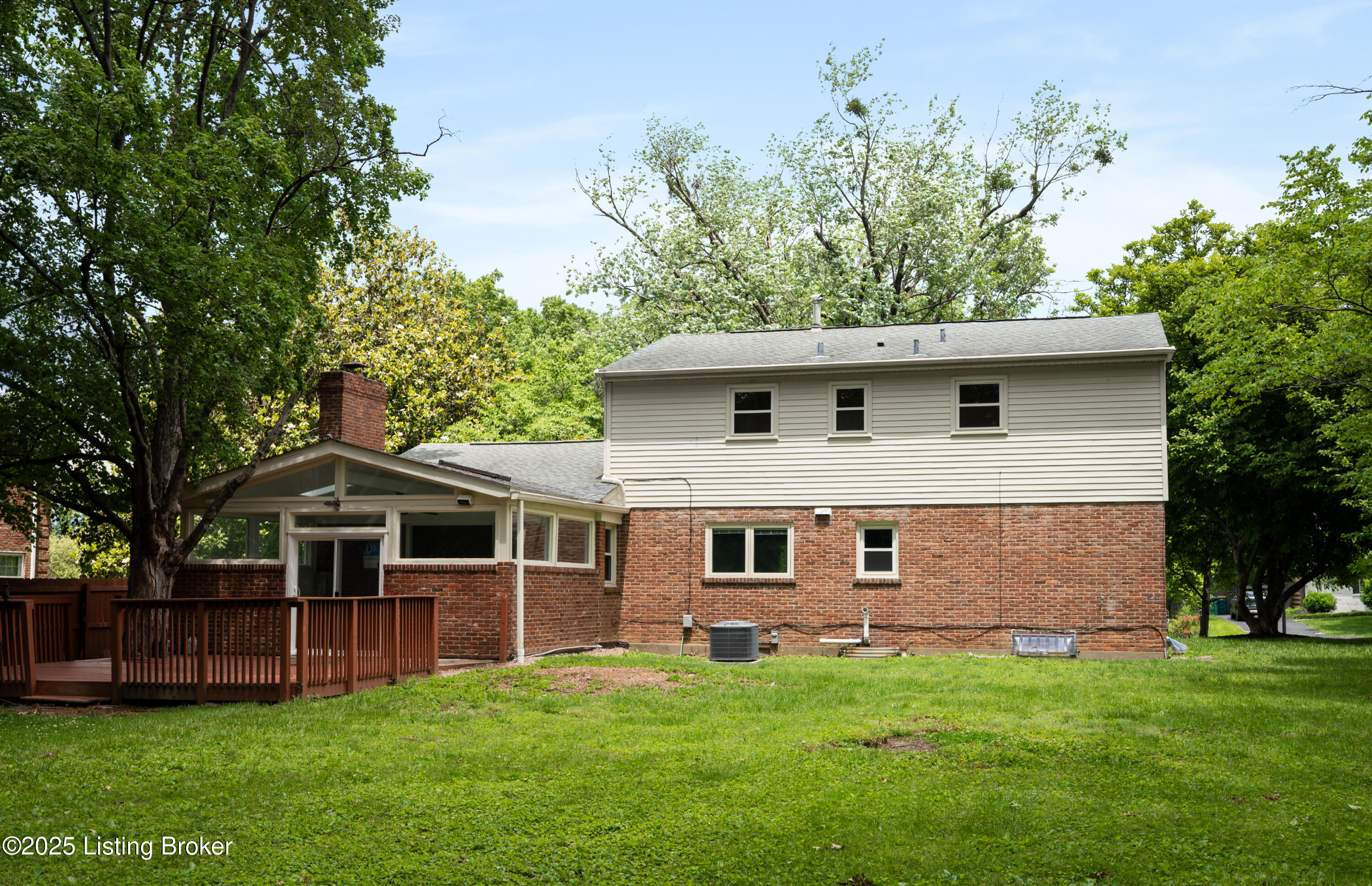 9847 Longwood Cir, Louisville, Pennsylvania image 38