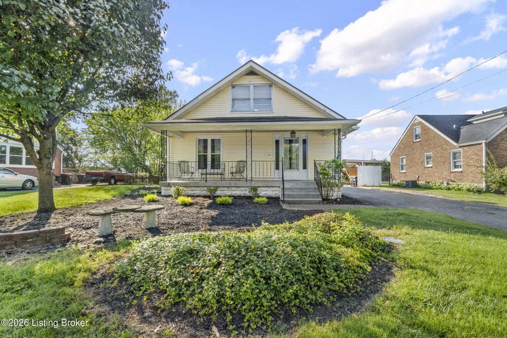 Photo of 1732 Lincoln Ave, Louisville, KY 40213 (MLS # 1727663)