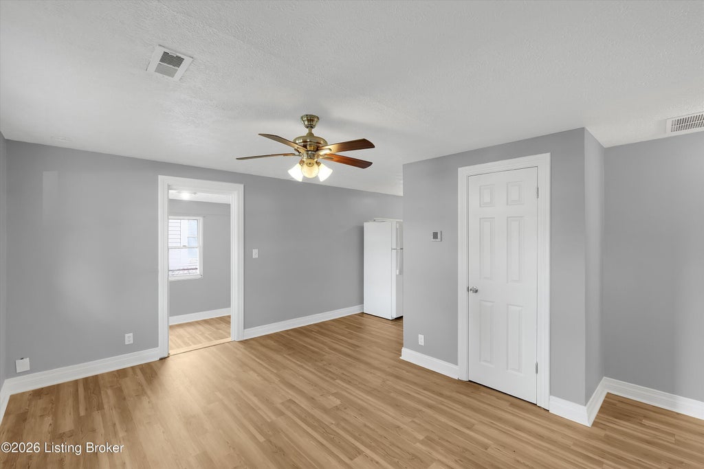 Photo of 5312 Devers Ave, Louisville, KY 40214 (MLS # 1722968)