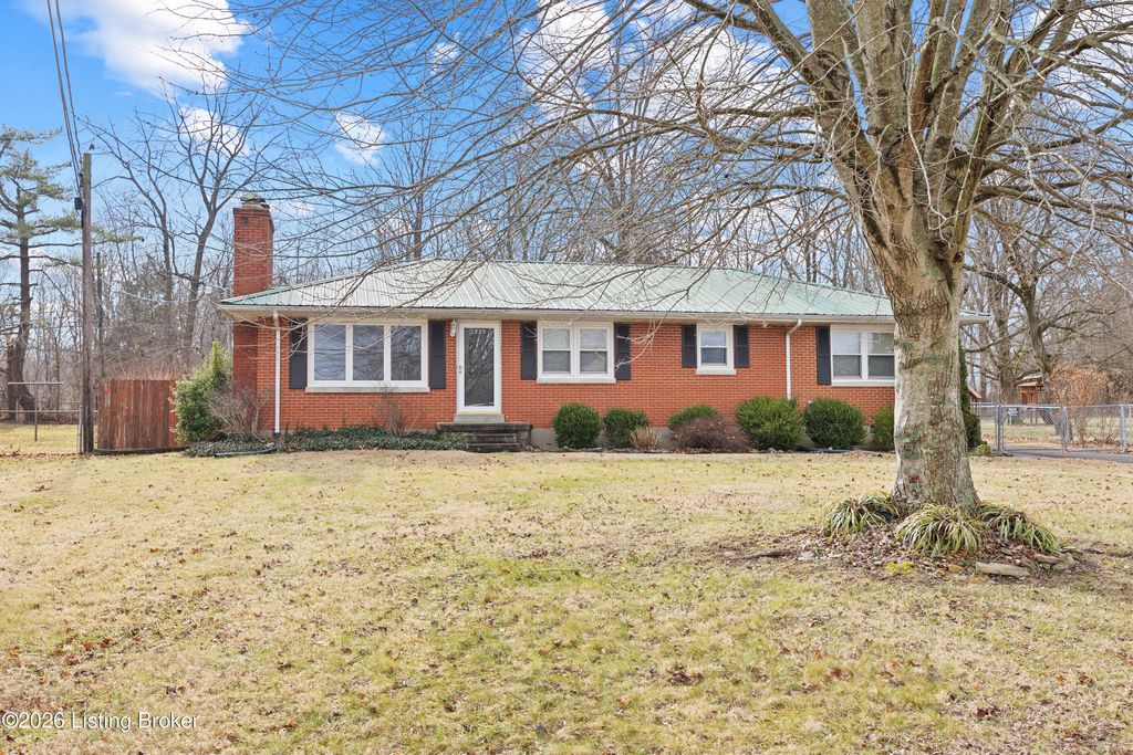 Photo of 1325 W Vine St, Radcliff, KY 40160 (MLS # 1709649)