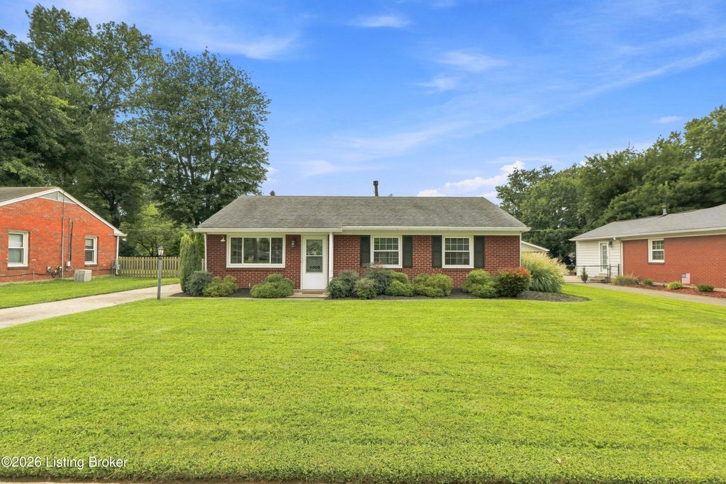 Photo of 2008 Keeneland Blvd, Louisville, KY 40223 (MLS # 1726994)