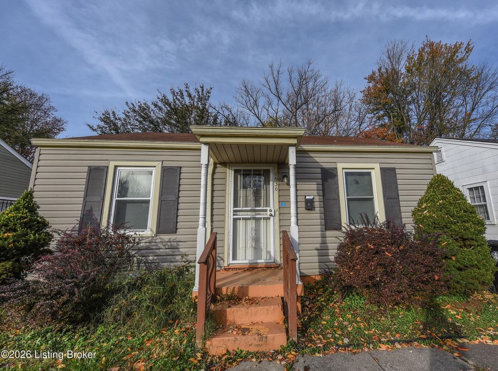 Photo of 1930 Beech St, Louisville, KY 40210 (MLS # 1717109)