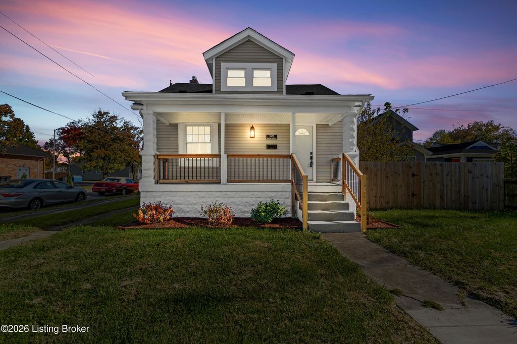 Photo of 1601 S Shelby St, Louisville, KY 40217 (MLS # 1715627)