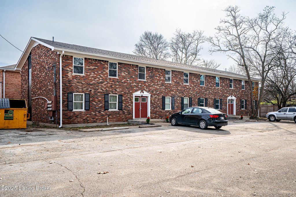 Photo of 2512 Pennacook Rd, Louisville, KY 40214 (MLS # 1704716)