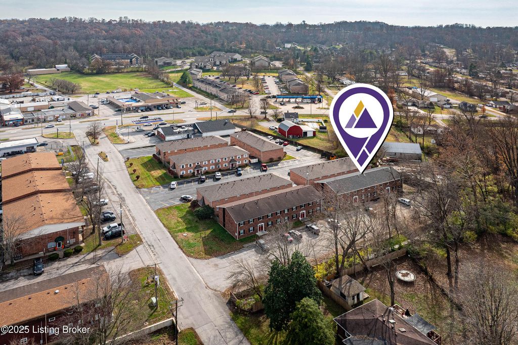 Photo of 2512 Pennacook Rd, Louisville, KY 40214 (MLS # 1704716)