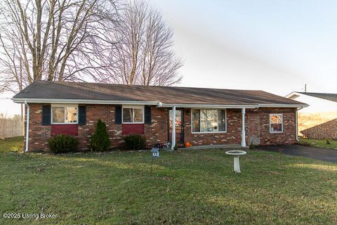 Photo of 2323 Seneca Dr, Madison, IN 47250 (MLS # 1705488)