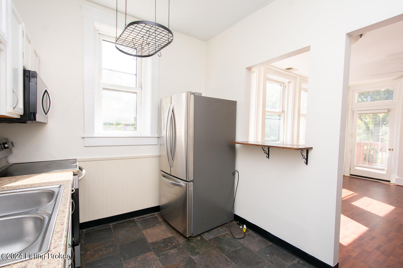 1135 S 1st St #7, Louisville, Kentucky image 12