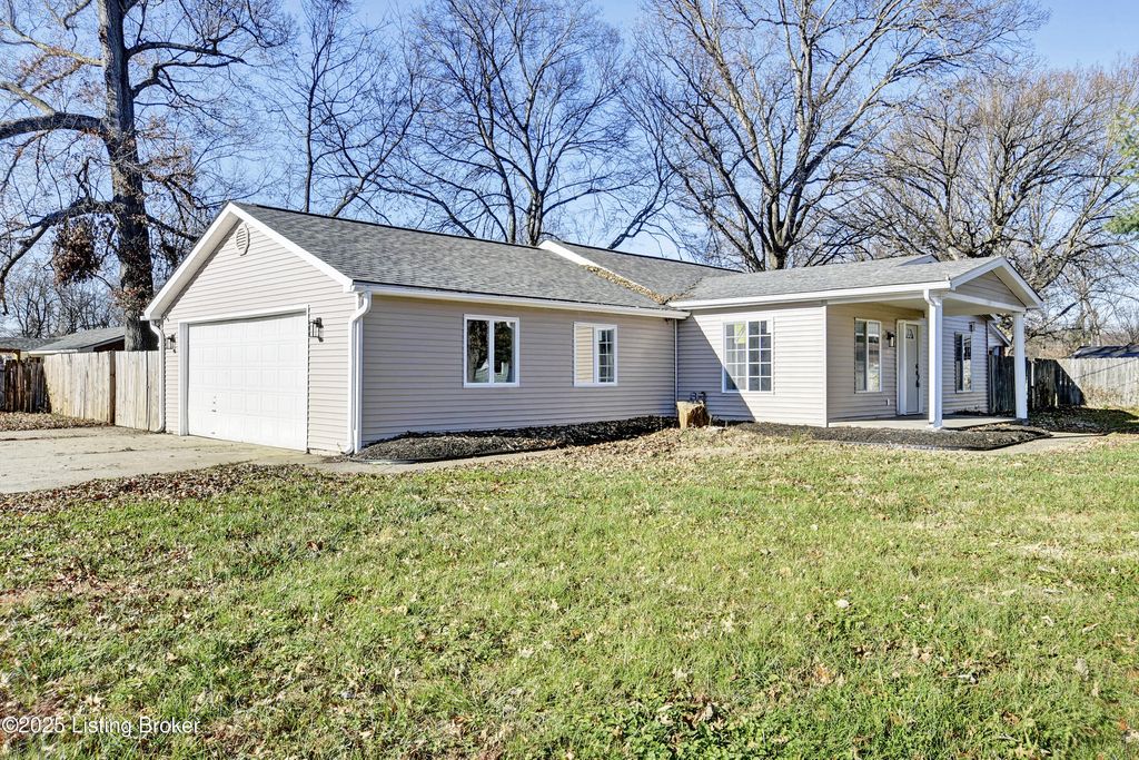 Photo of 7184 Beechland Ave, Louisville, KY 40258 (MLS # 1704456)