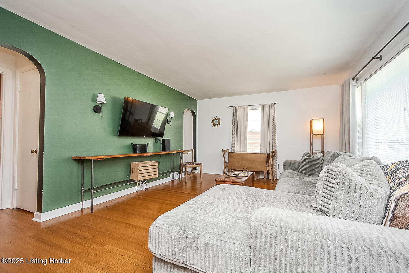 1634 Nightingale Rd, Louisville, Pennsylvania image 3