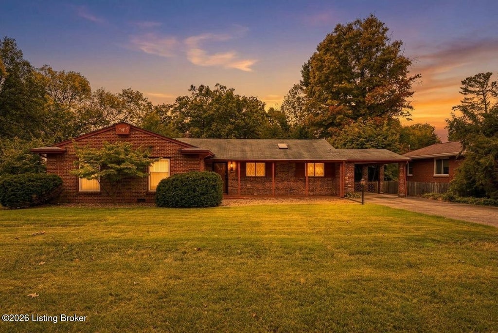 Photo of 3408 Flinthaven Rd, Louisville, KY 40241 (MLS # 1730289)