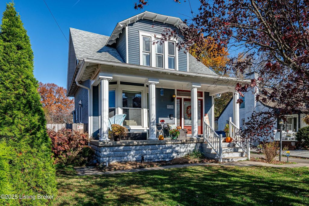 Photo of 1211 Walter Ave, Louisville, KY 40215 (MLS # 1704581)