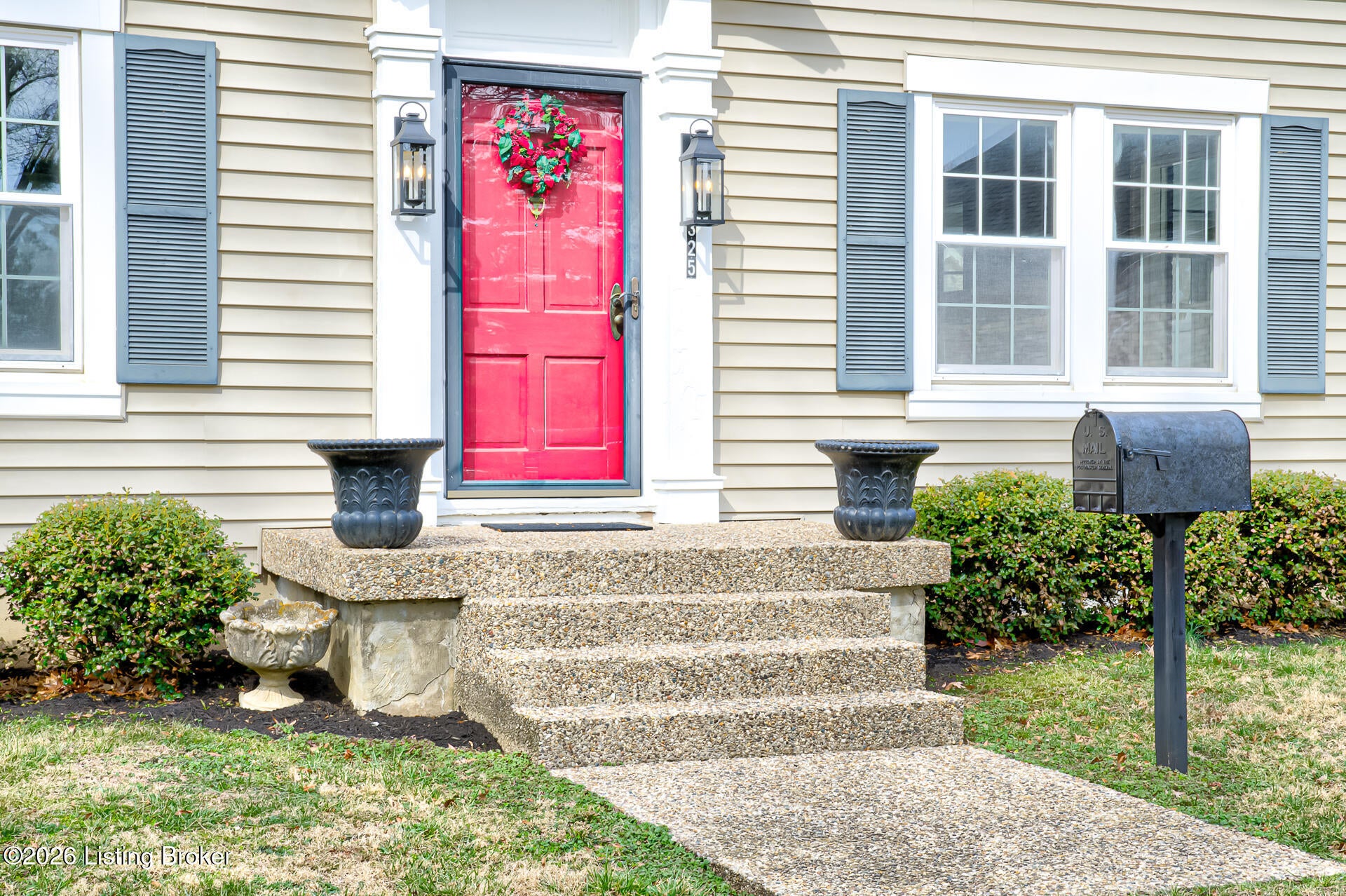 325 Wood Rd