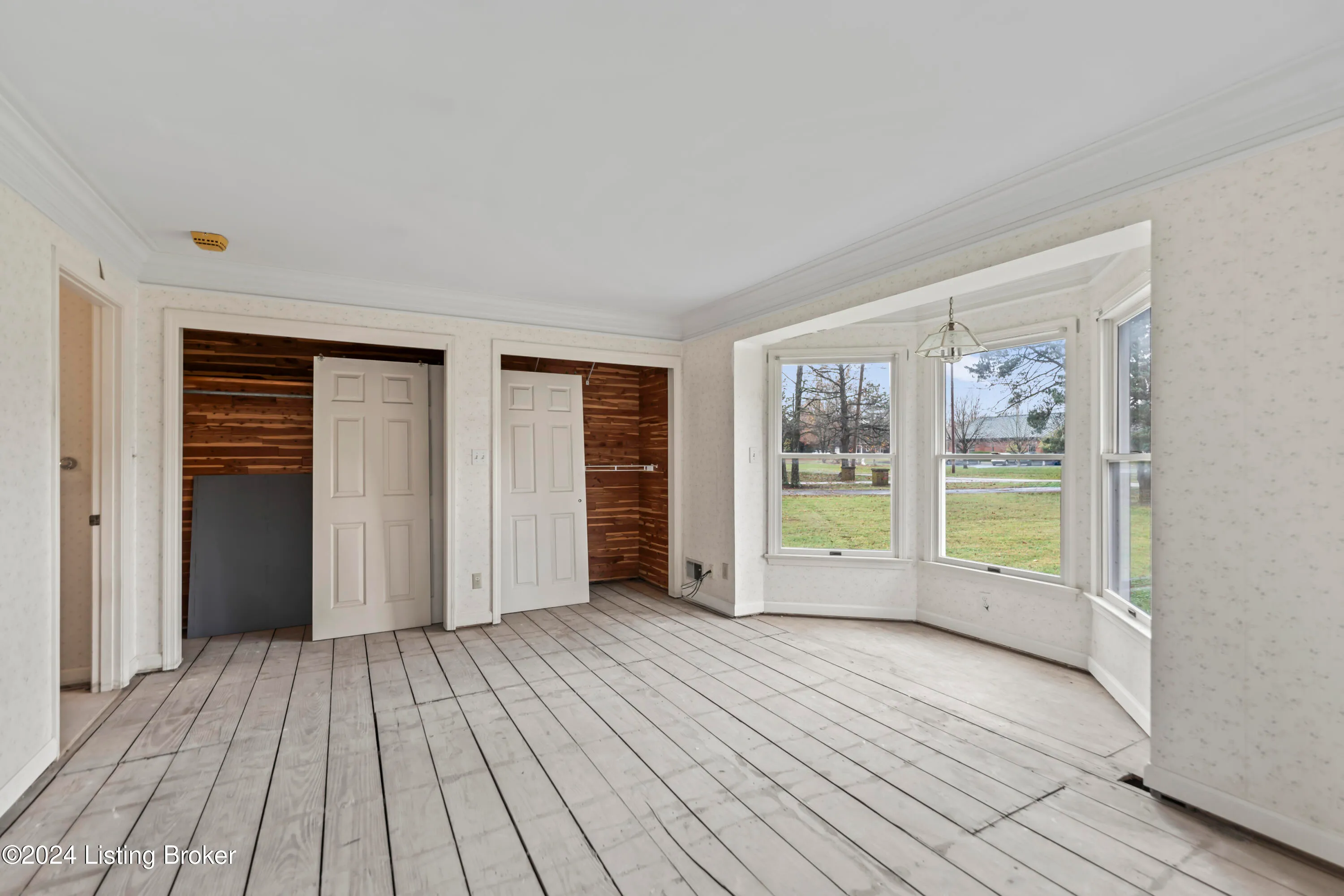 Louisville, Kentucky 40243, United States, 5 Bedrooms Bedrooms, ,3 BathroomsBathrooms,Residential,Active,146650