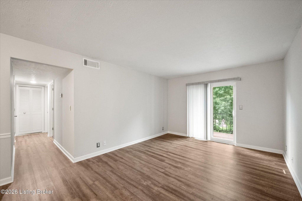 Photo of 2214 Sherwood Ave #8, Louisville, KY 40205 (MLS # 1730018)