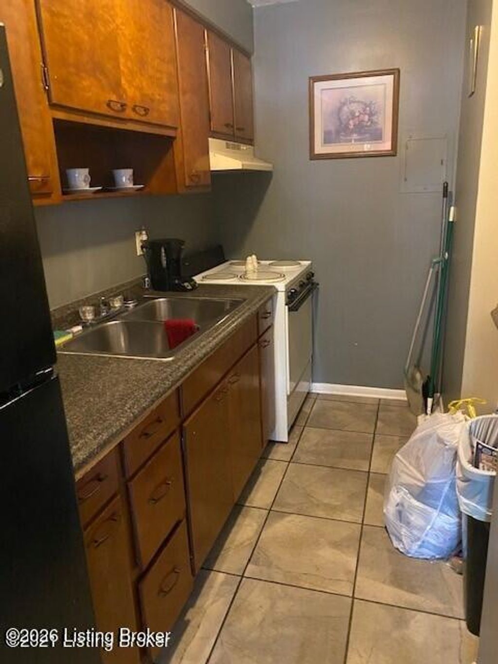 Photo of 4501 S 6th St #APT 56, Louisville, KY 40214 (MLS # 1714752)