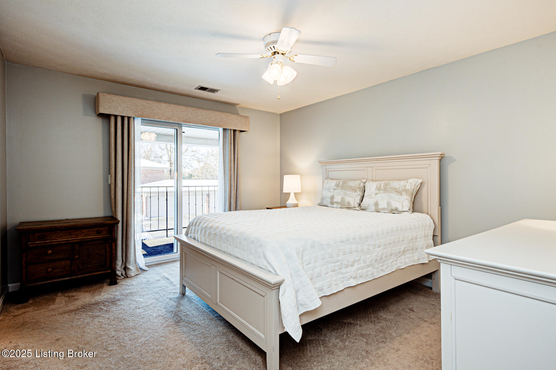 908 Forest Park Rd, Louisville, Kentucky image 11