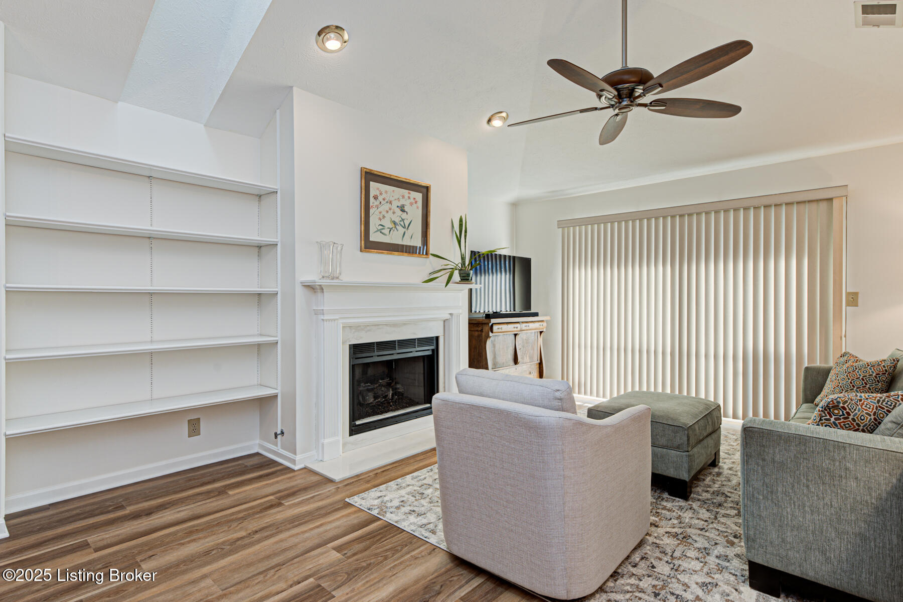 908 Forest Park Rd, Louisville, Kentucky image 9