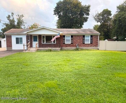 Photo of 5710 Locust Way, Louisville, KY 40229 (MLS # 1729754)