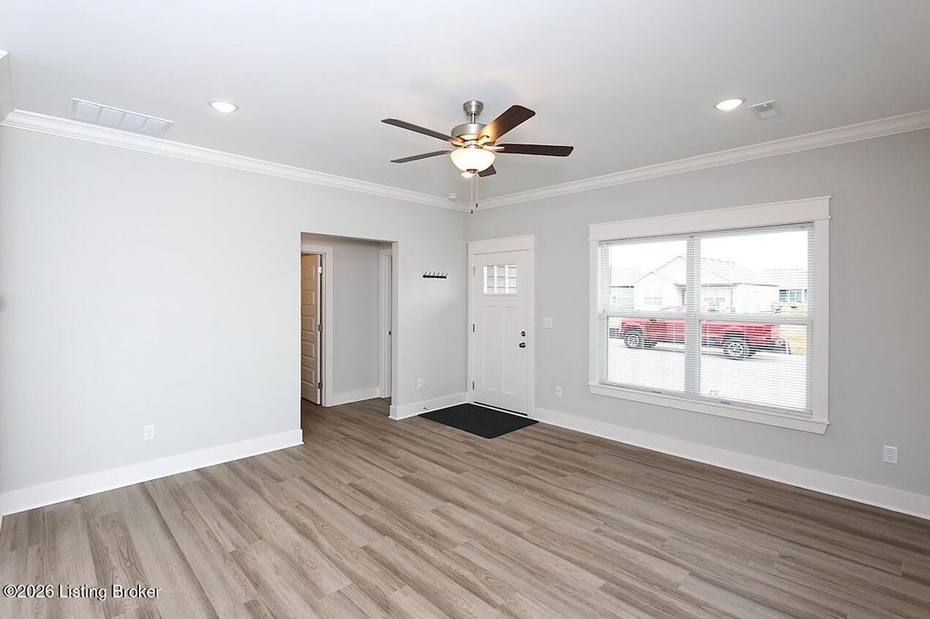 Photo of 1182 Parkland Trl, Jeffersonville, IN 47130 (MLS # 1713643)