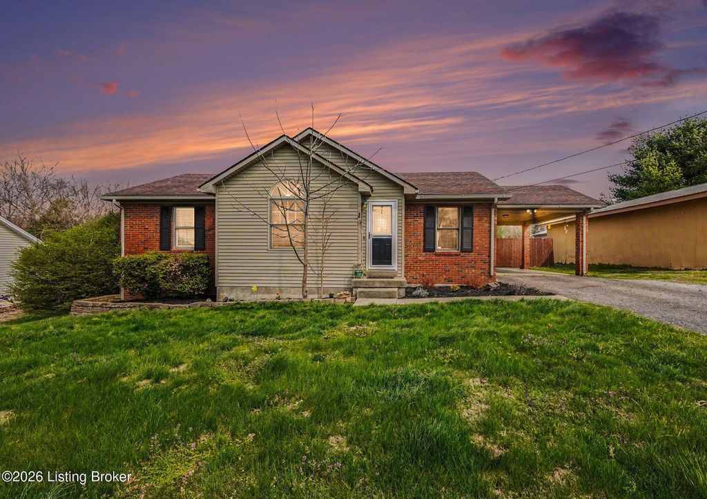 Photo of 886 Stonehouse Rd, Bardstown, KY 40004 (MLS # 1712706)