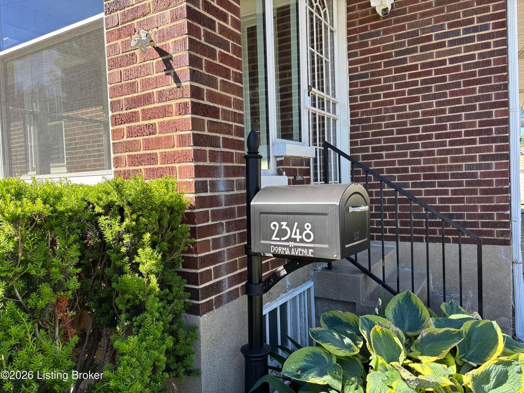 Photo of 2348 Dorma Ave, Louisville, KY 40217 (MLS # 1717381)