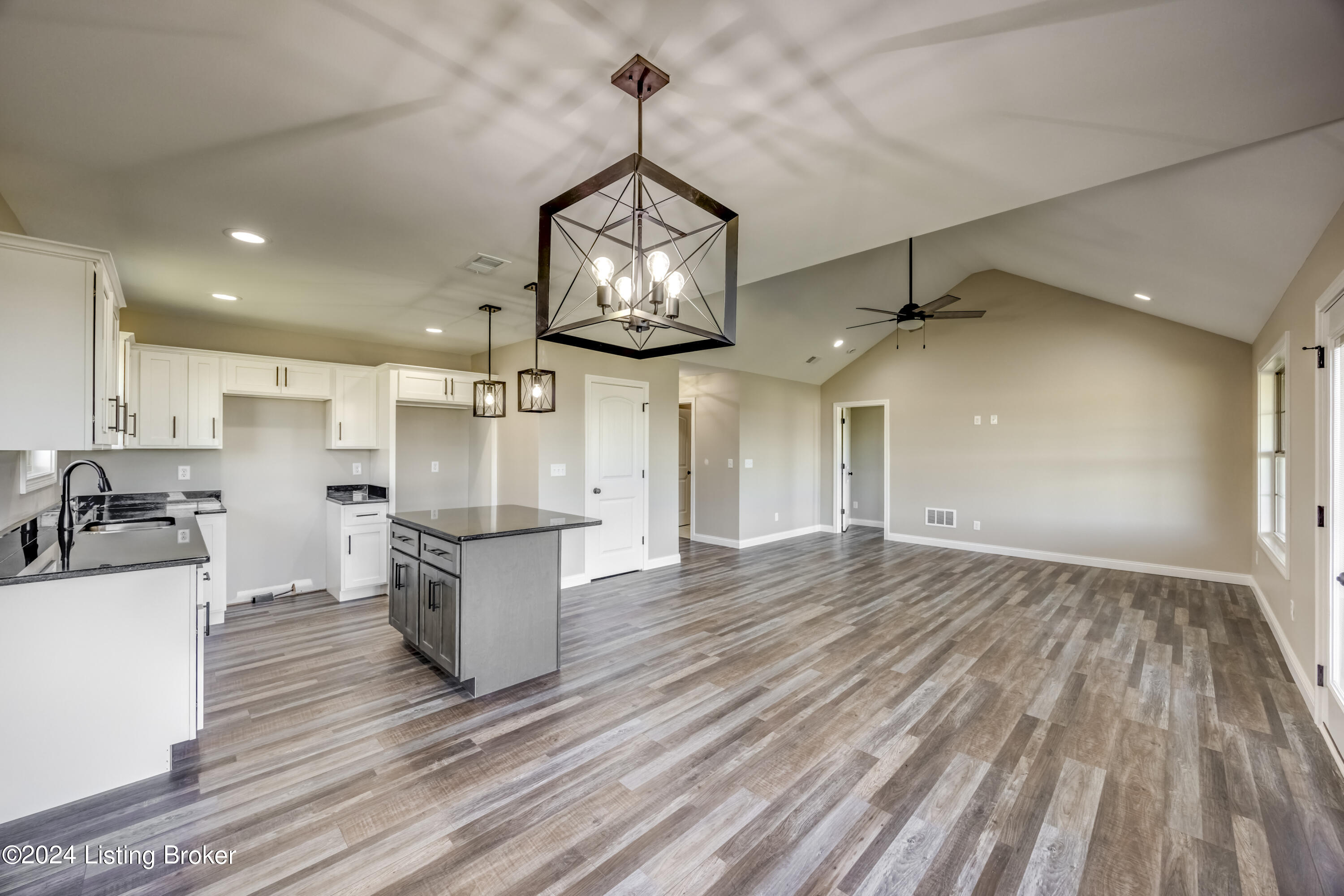 121 New Orleans Ct, Taylorsville, Pennsylvania image 9