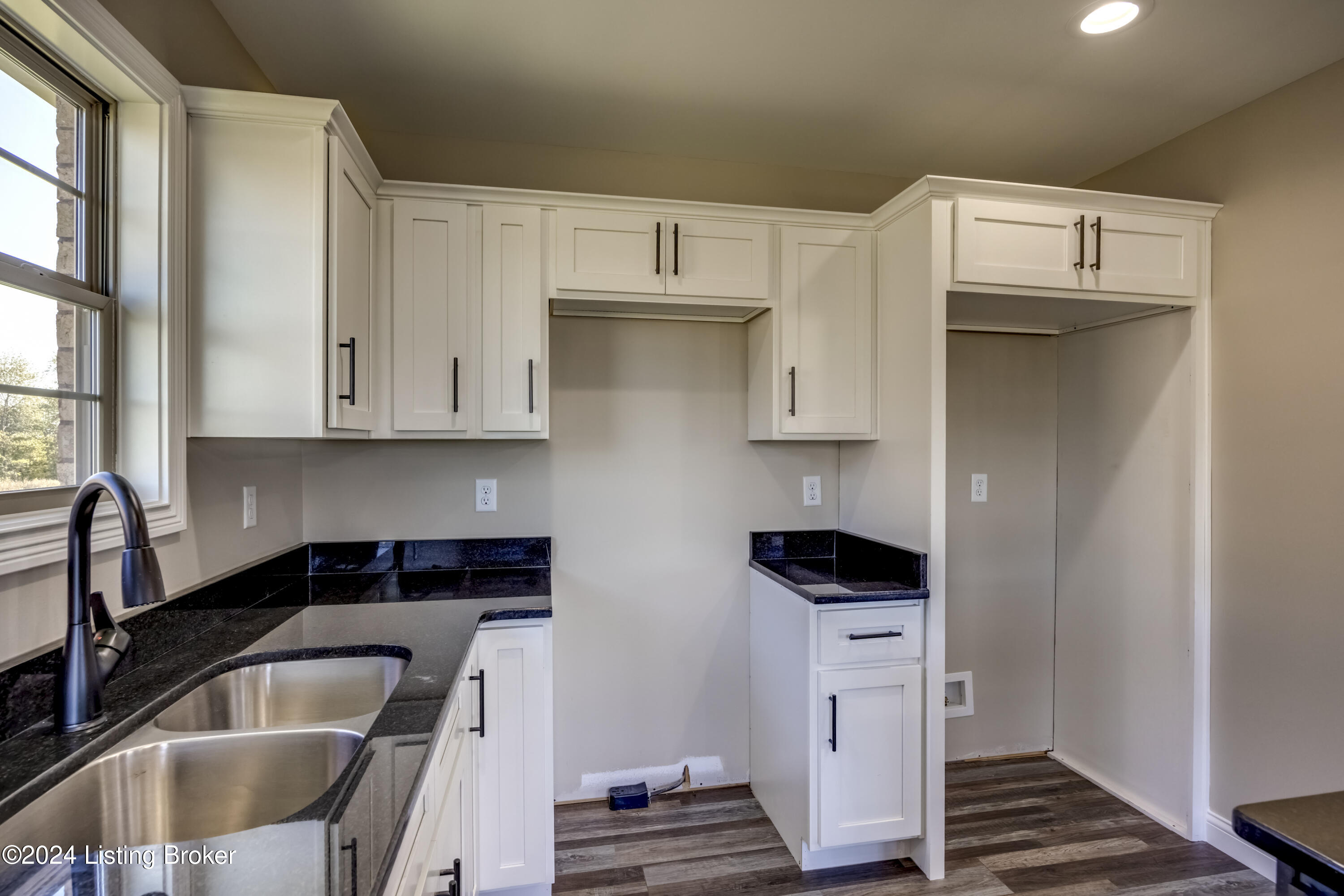 121 New Orleans Ct, Taylorsville, Pennsylvania image 7