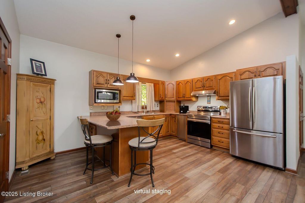 Photo of 1603 Pleasure Cove Cv, La Grange, KY 40031 (MLS # 1697879)
