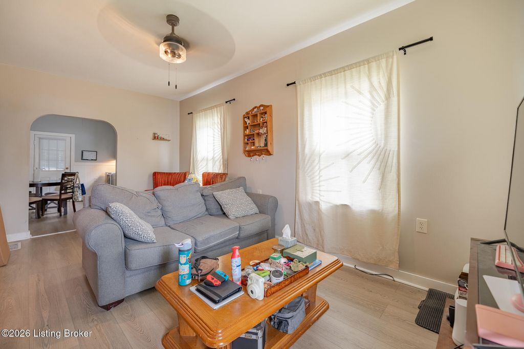 Photo of 172 E Francis Ave, Louisville, KY 40214 (MLS # 1714269)