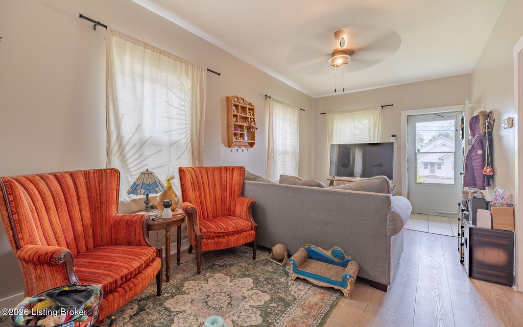 Photo of 172 E Francis Ave, Louisville, KY 40214 (MLS # 1714269)