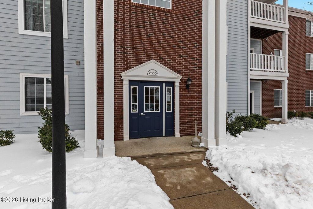 Photo of 2600 Aristocrat Pl #UNIT 303, Louisville, KY 40299 (MLS # 1708381)