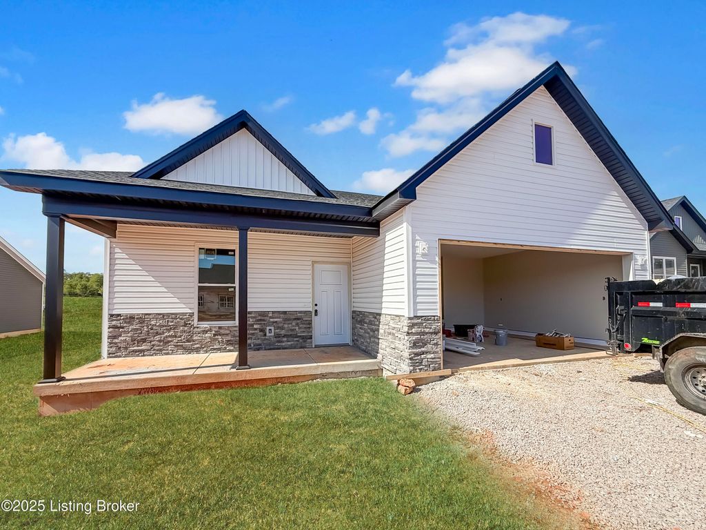 Photo of 52 Betty Boyd Ln, Brandenburg, KY 40108 (MLS # 1700603)