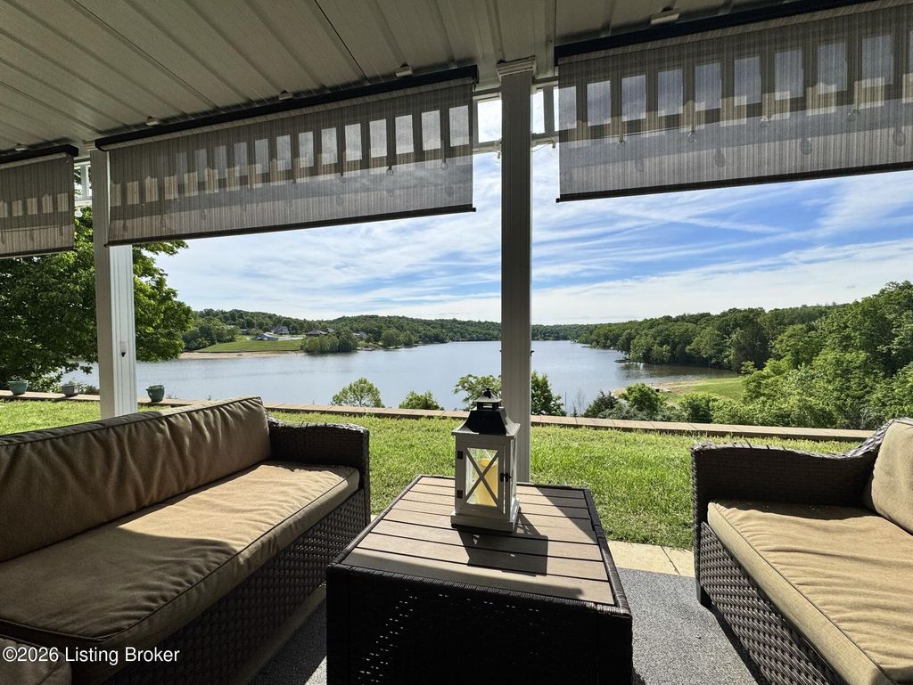 Photo of 102 Lookout Dr, Brandenburg, KY 40108 (MLS # 1716481)