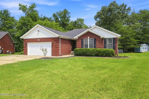 Homes For Sale - 303 Babe Dr<br/> Jefferson County, Fairdale, KY 40118