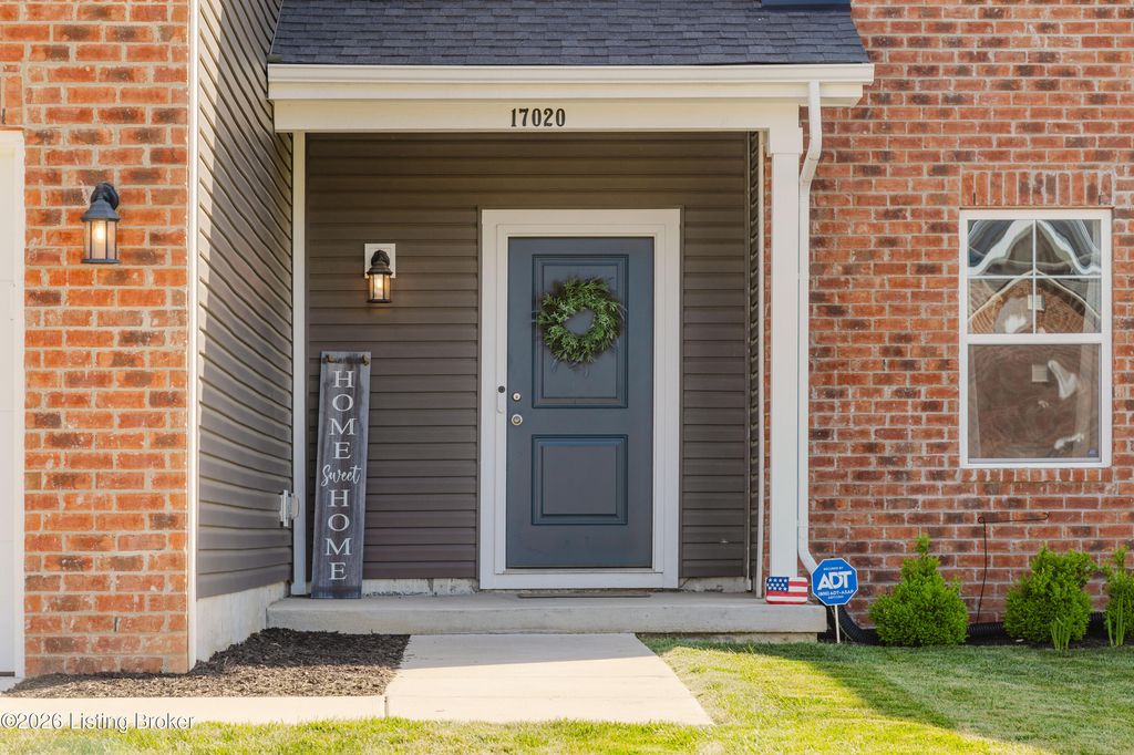 Photo of 17020 Meander Way, Louisville, KY 40245 (MLS # 1715349)