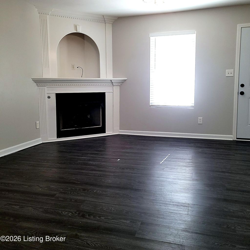 Photo of 1920 Muncie Ave #APT 3, Louisville, KY 40206 (MLS # 1715012)