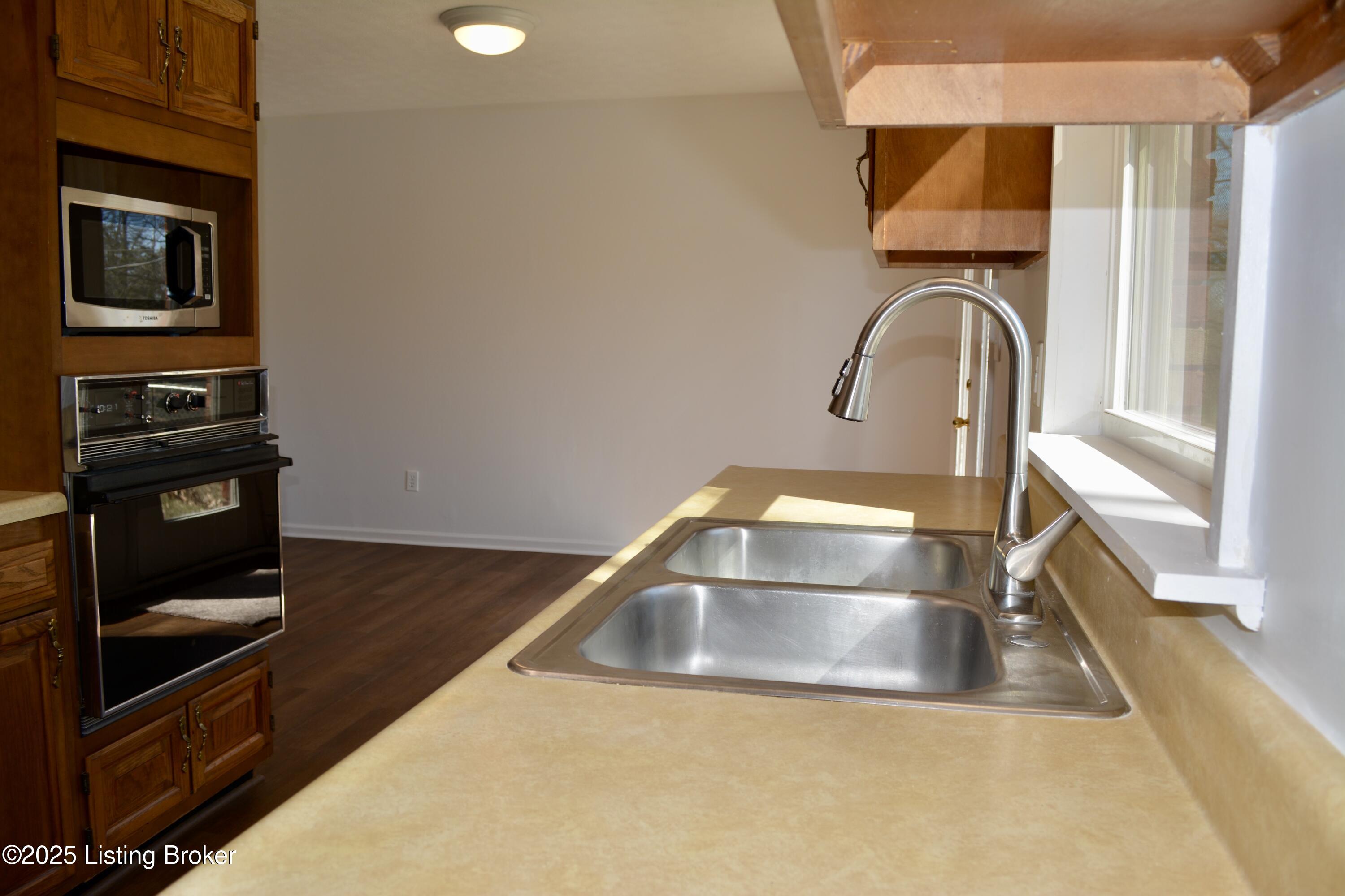 185 Locust Ln, Bedford, Kentucky image 17