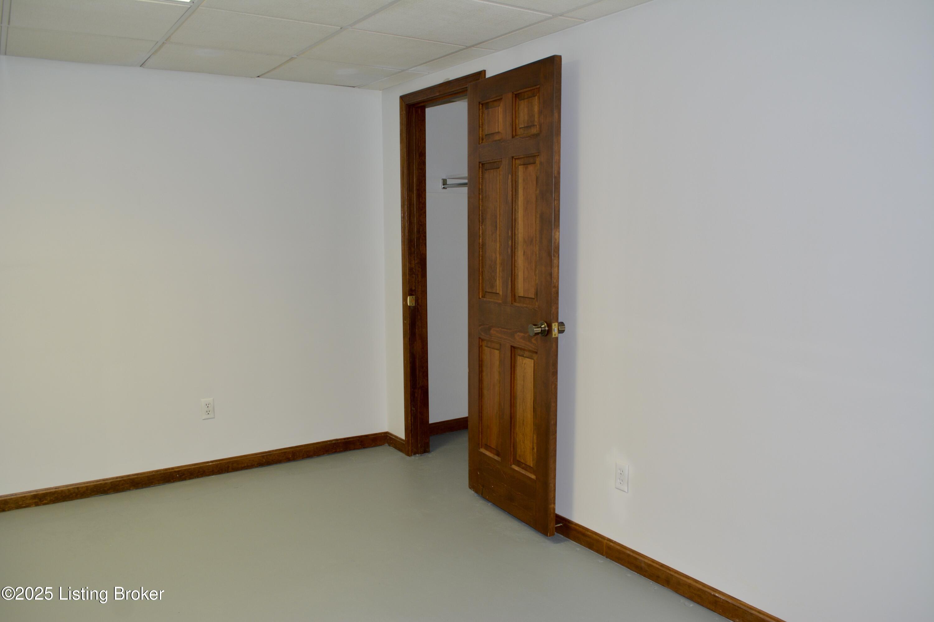 185 Locust Ln, Bedford, Kentucky image 28
