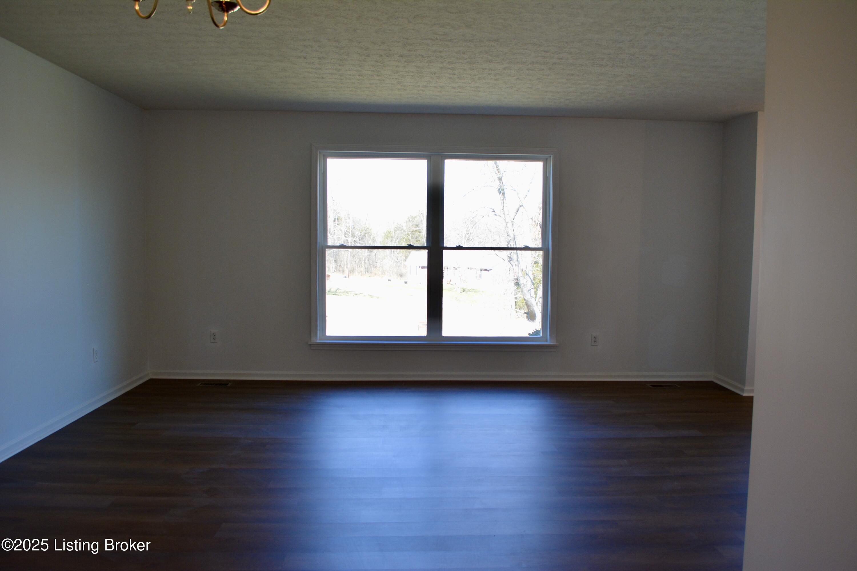 185 Locust Ln, Bedford, Kentucky image 6