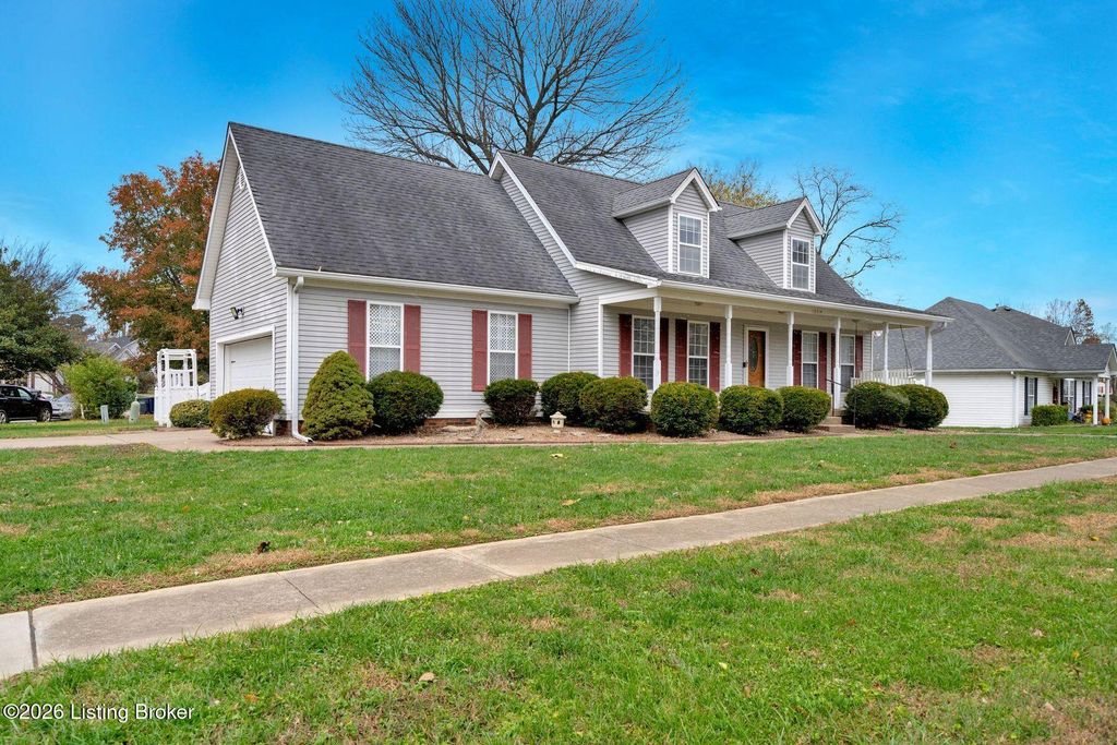 Photo of 10514 Grecian Rd, Louisville, KY 40272 (MLS # 1706639)