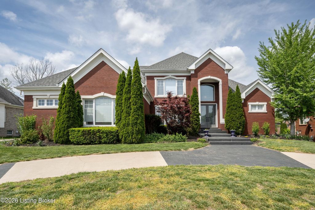 Photo of 2102 Arnold Palmer Blvd, Louisville, KY 40245 (MLS # 1715416)