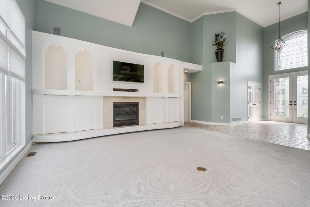 Photo of 2102 Arnold Palmer Blvd, Louisville, KY 40245 (MLS # 1715416)