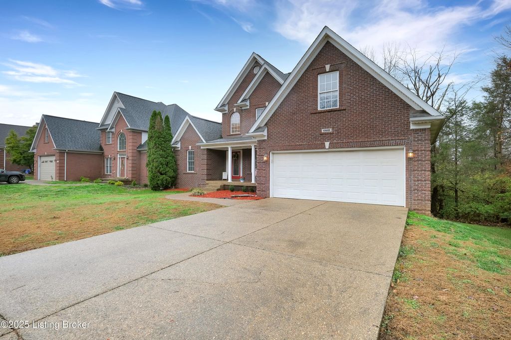 Photo of 10600 Hickory Grove Dr, Louisville, KY 40291 (MLS # 1704365)