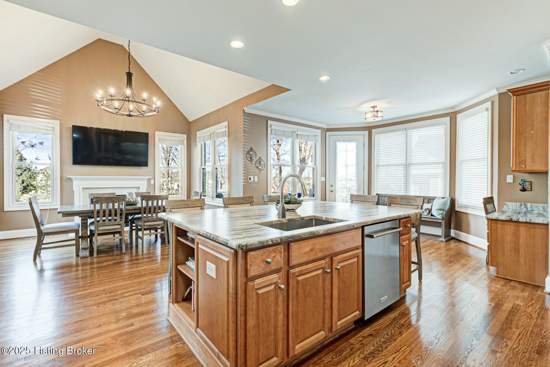 2101 Highland Springs Pl, Louisville, Kentucky image 6