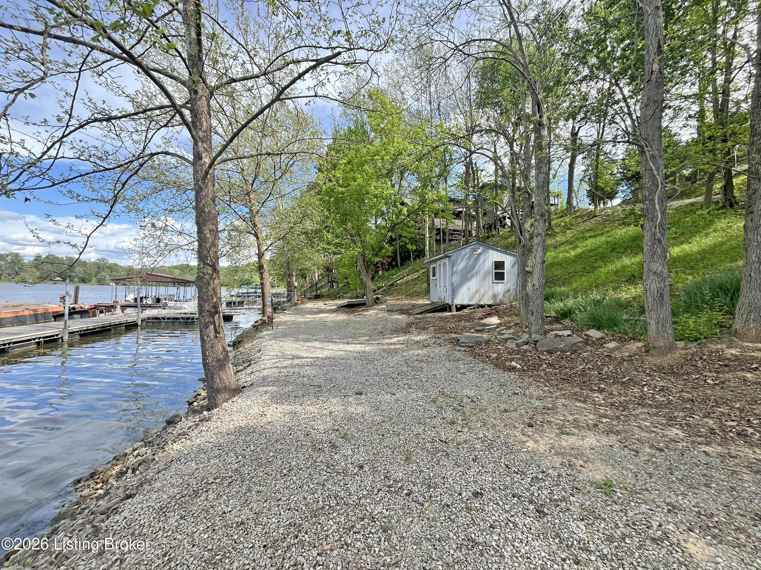 609 Hillandale Dr