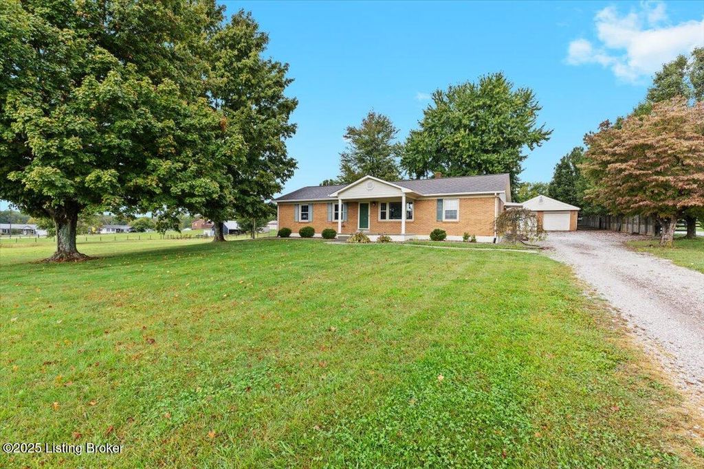 Photo of 63 Saint John Church Road Rd, Elizabethtown, KY 42701 (MLS # 1700222)
