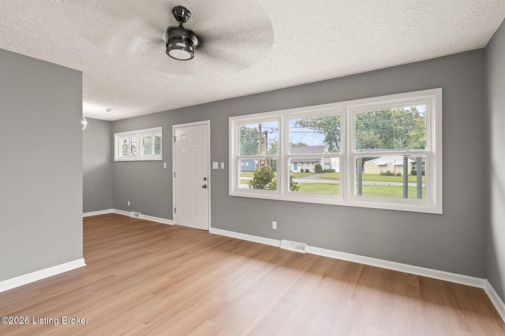Photo of 4800 Partridge Run, Louisville, KY 40213 (MLS # 1732907)